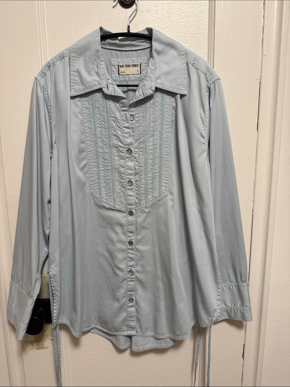 We The Free Pale Blue Women’s Button-Down Shirt with Pintuck Front